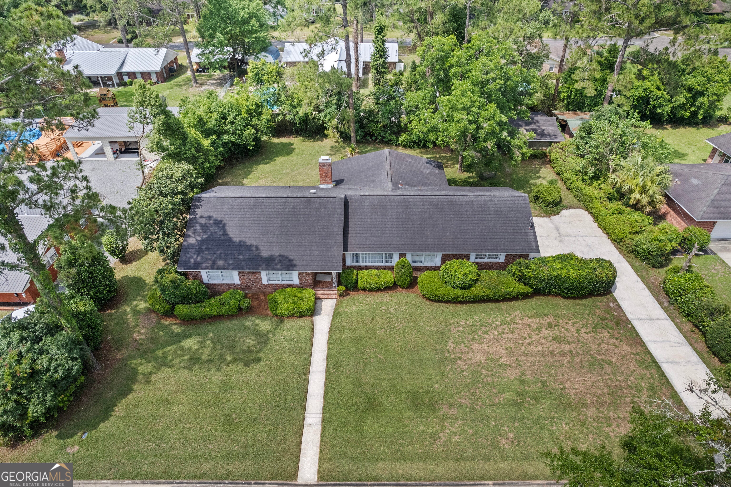 147 W Magnolia ST