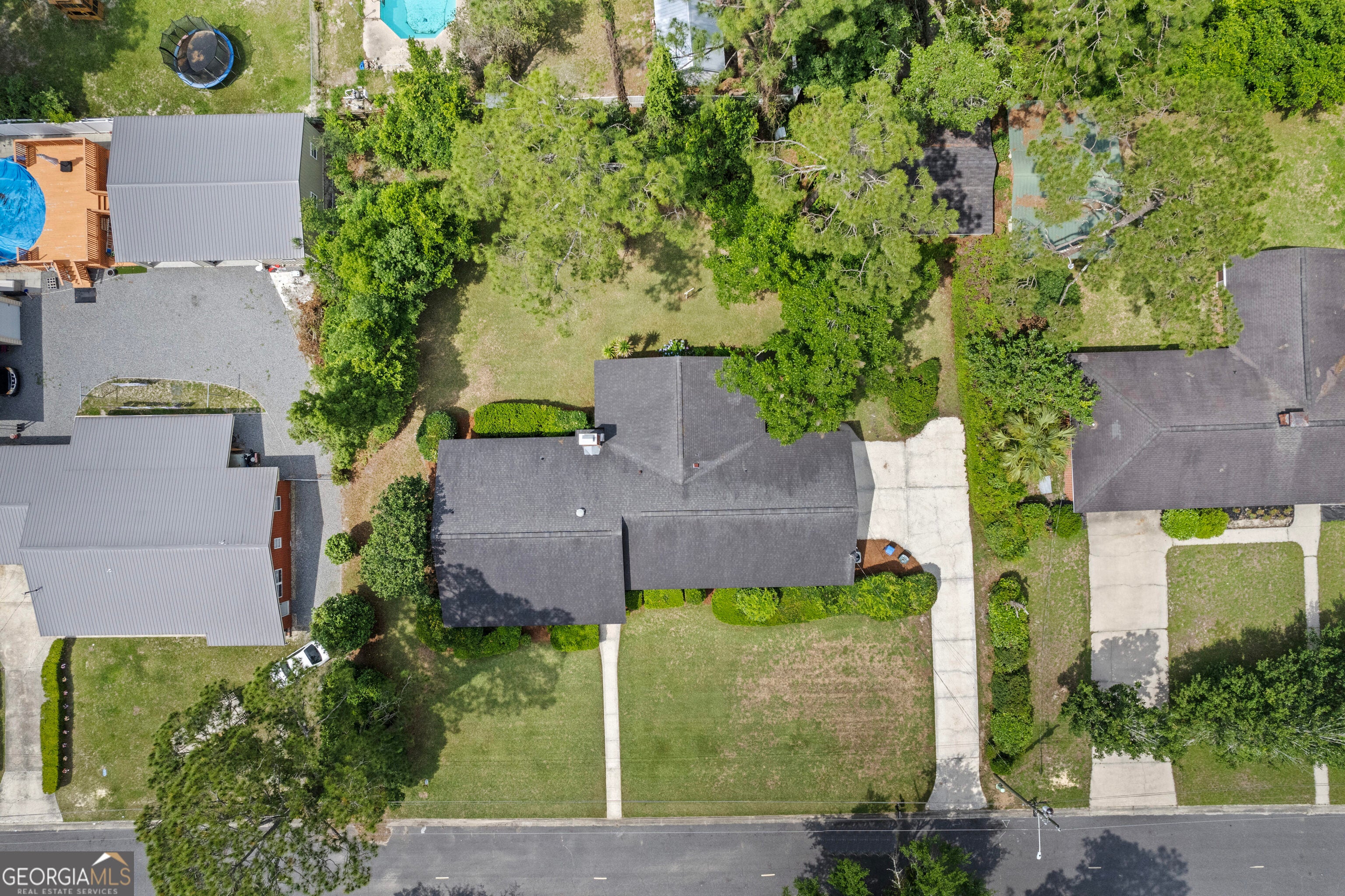 147 W Magnolia ST