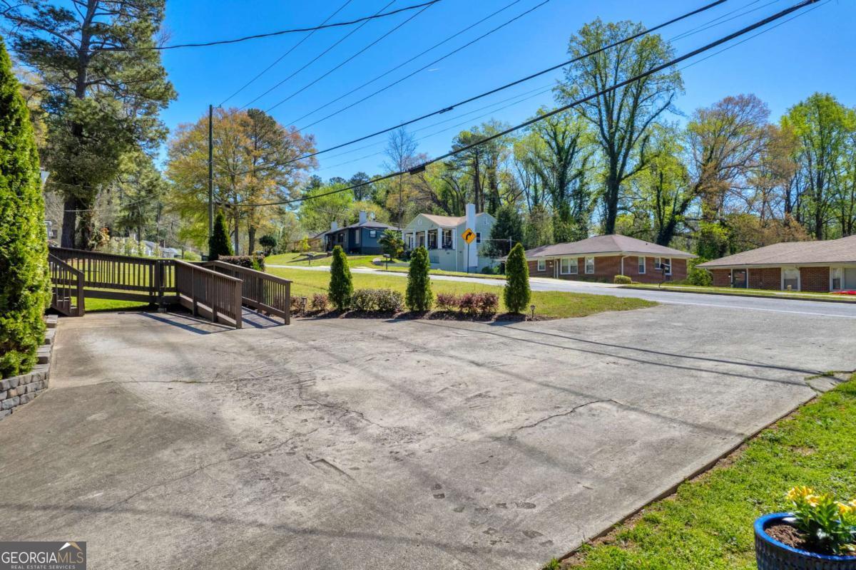 2035 Beecher RD SW