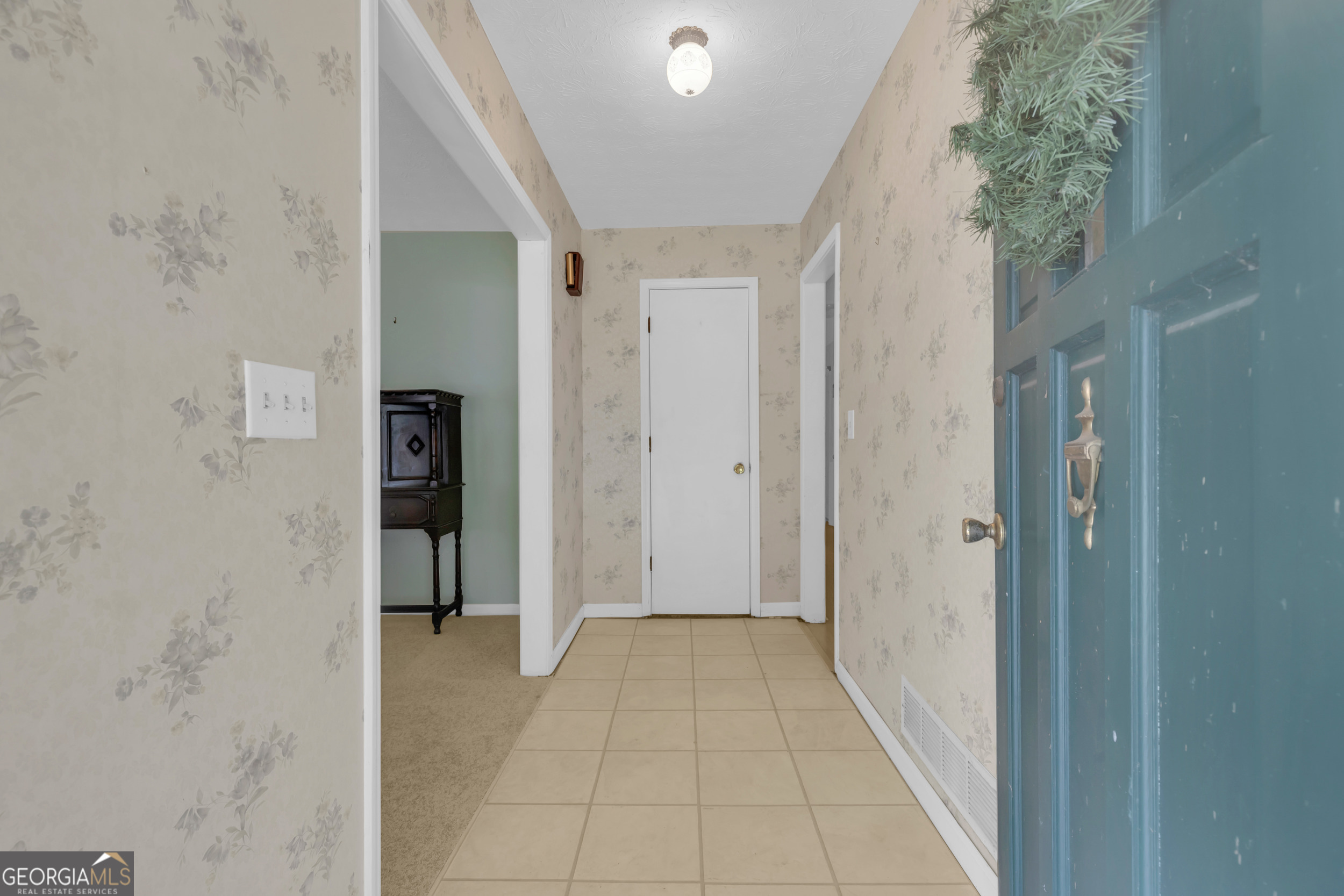 2936 Castle DR