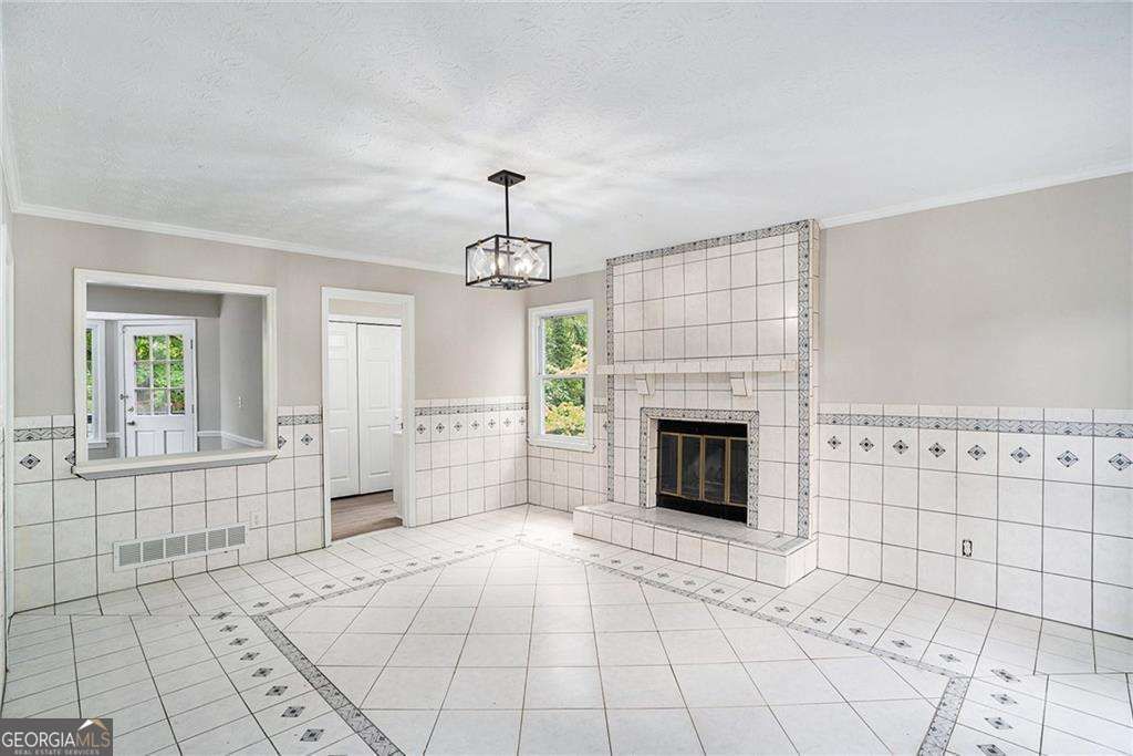 Photo of 3333 Devaughn Drive NE, Marietta, GA 30066 (MLS # 10663576)