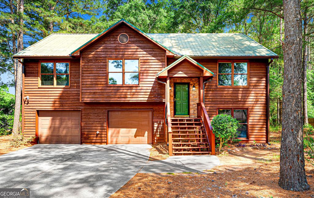 Photo of 120 Providence Point Lane, Hartwell, GA 30643 (MLS # 10771063)