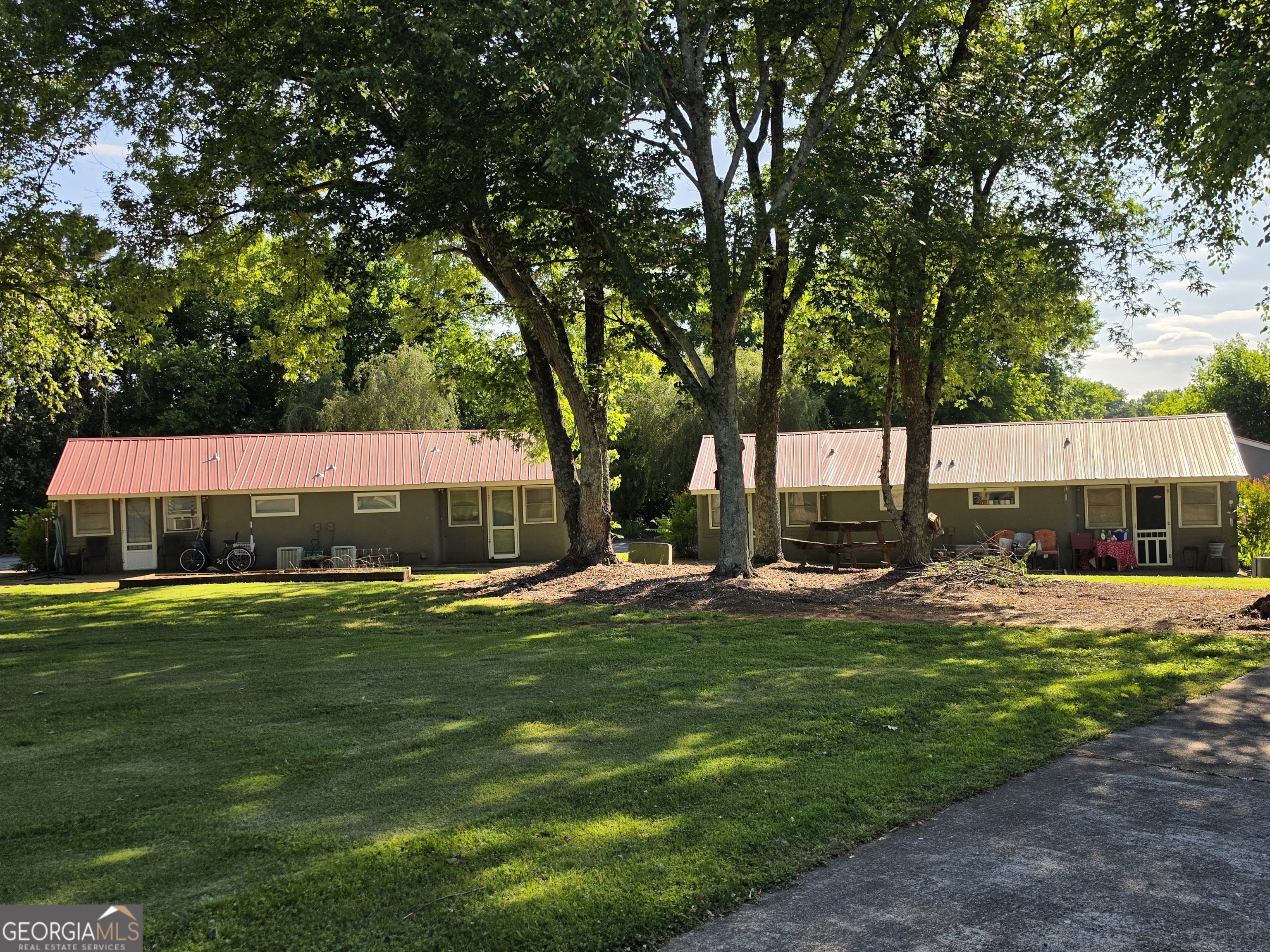 1341 Cassville RD NW