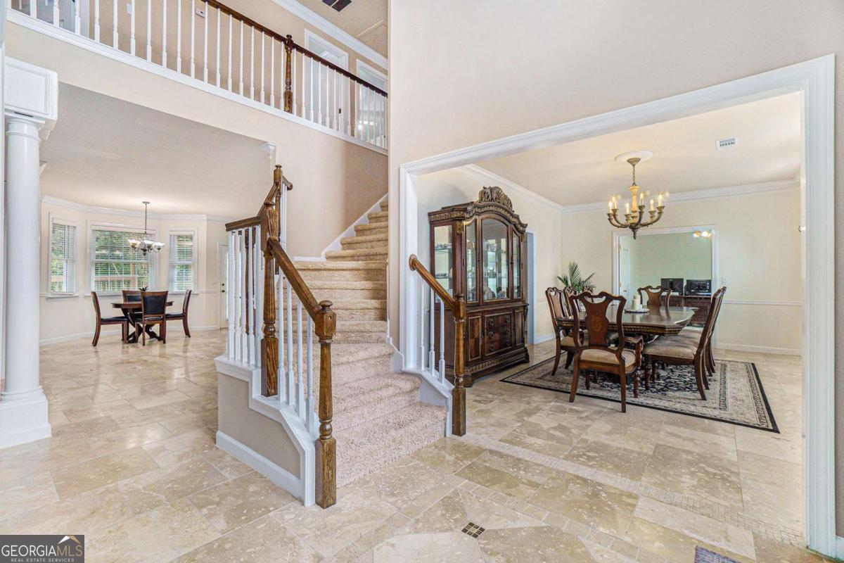 2549 Farrington CT NE