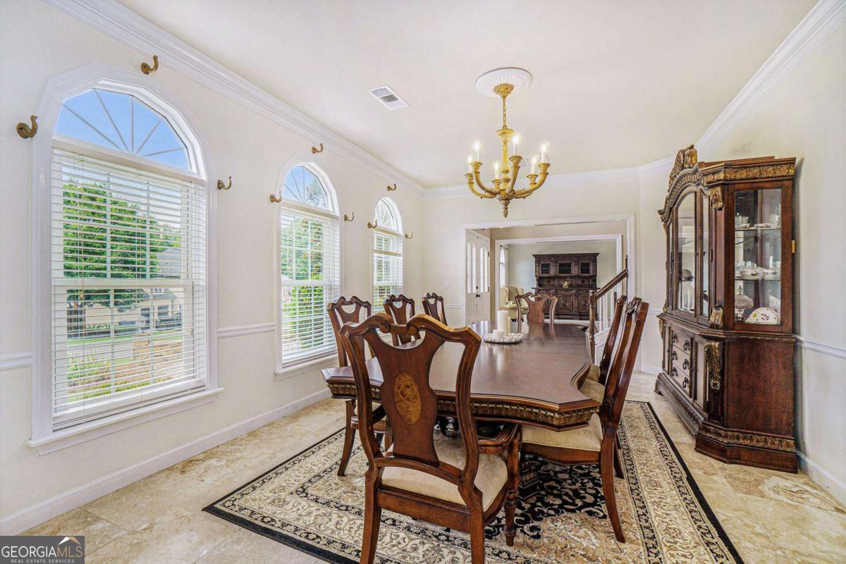 2549 Farrington CT NE