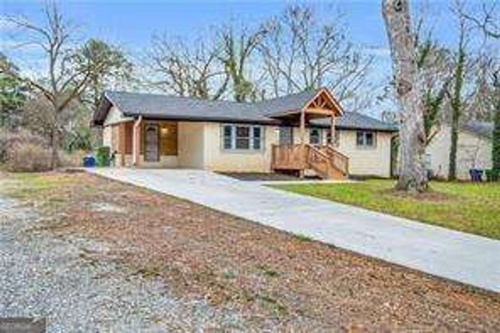 Photo of 2000 Fairburn Road SW, Atlanta, GA 30331 (MLS # 10669642)