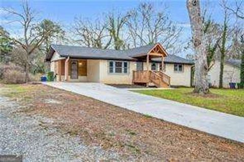 Photo of 2000 Fairburn Road SW, Atlanta, GA 30331 (MLS # 10669642)