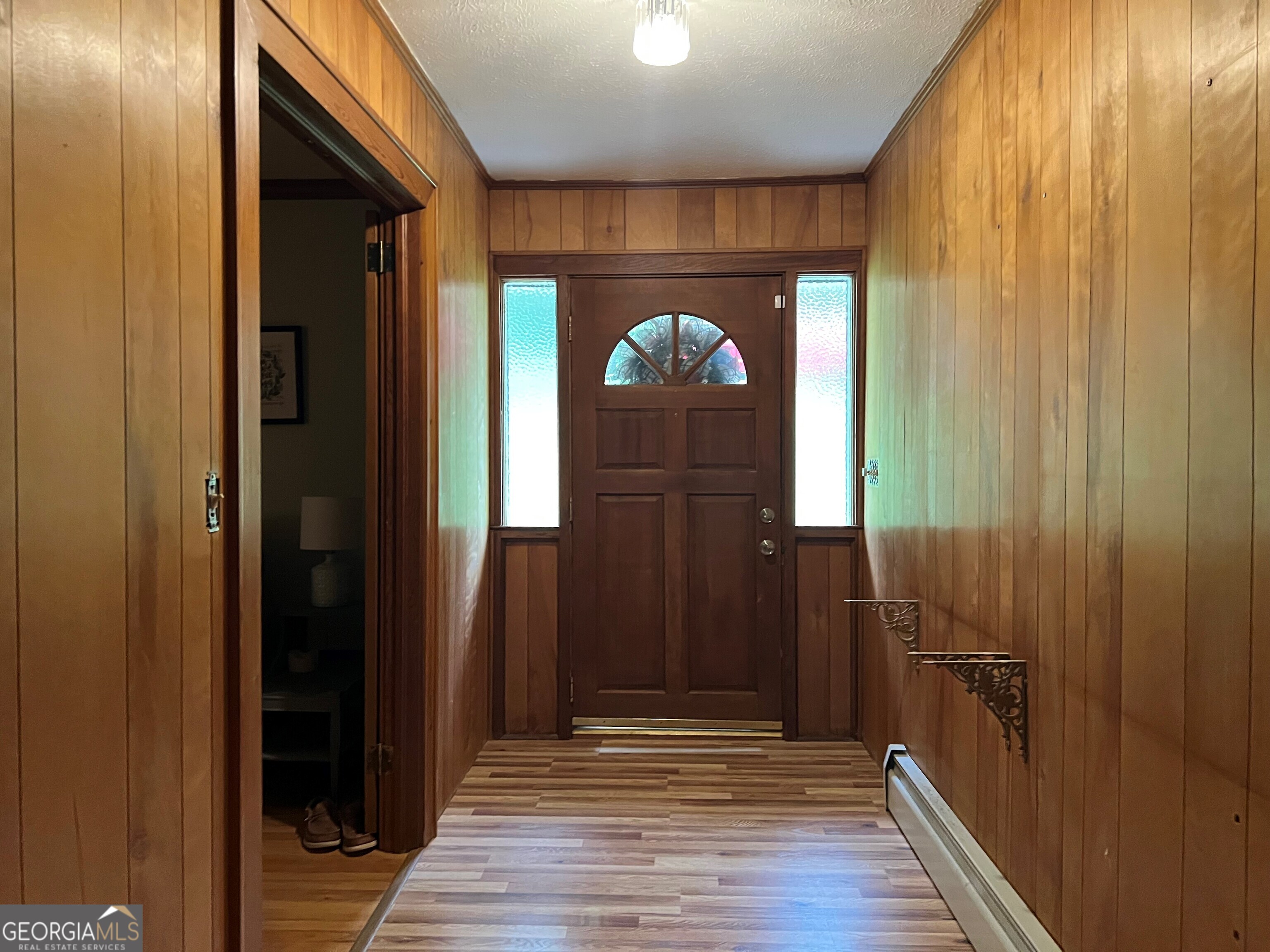 35 Summit DR SE