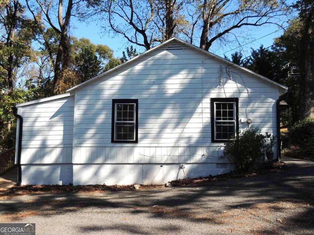 Photo of 329 Kelly Mill Road, Cumming, GA 30040 (MLS # 10636102)