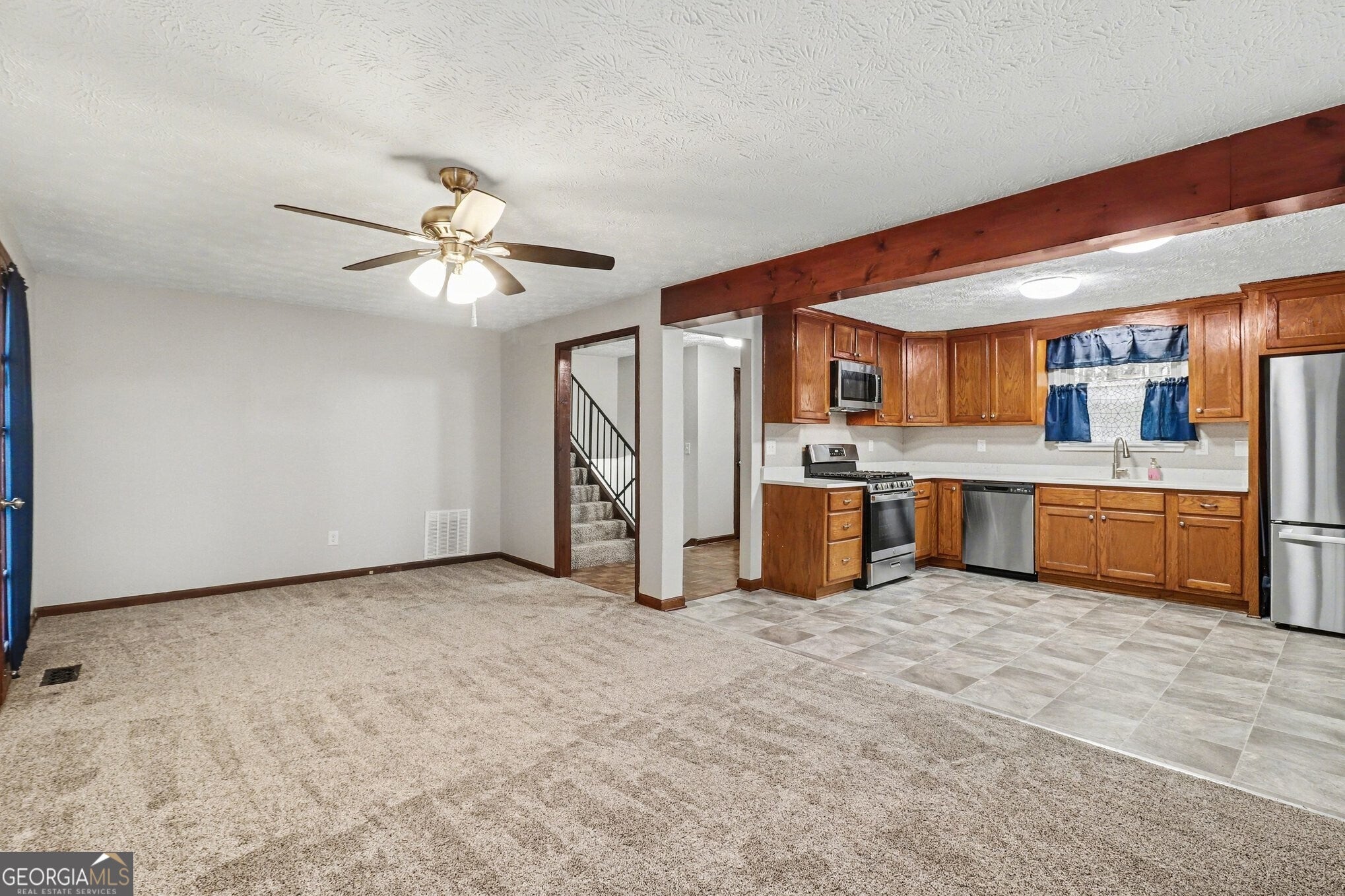 3864 YEAGER RD