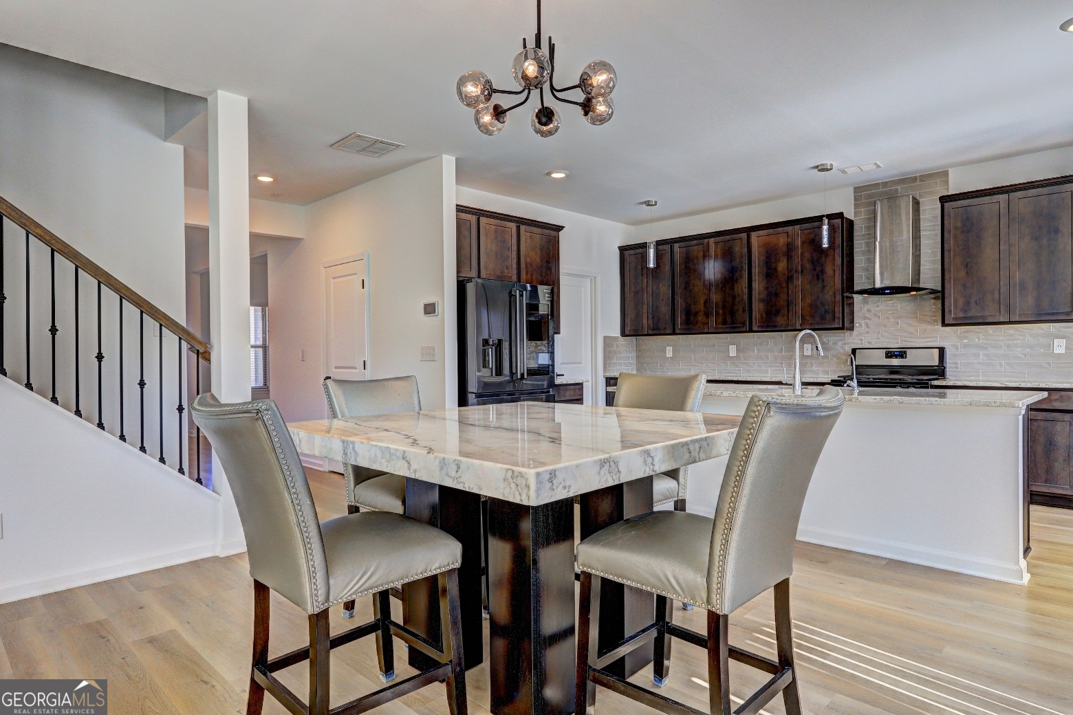 WINDING CREEK - Residential