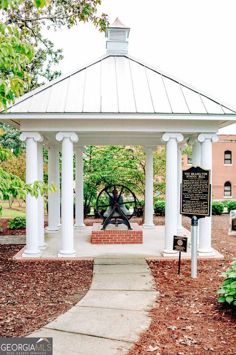 listing image 133
