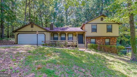 416 Pineburr LN Stone Mountain GA 30087