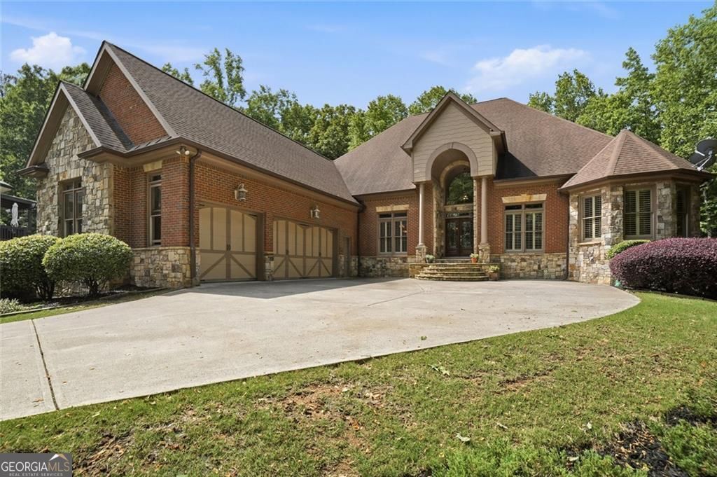 Photo of 211 Arbor Green Run, Alpharetta, GA 30004 (MLS # 10755757)