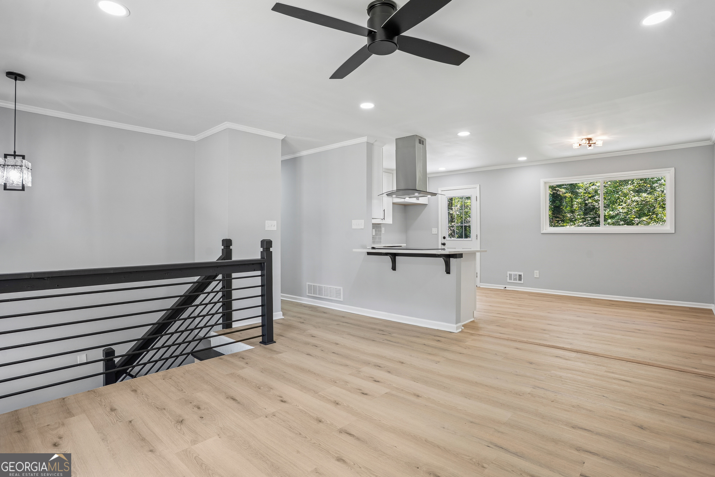 1349 Heather CIR