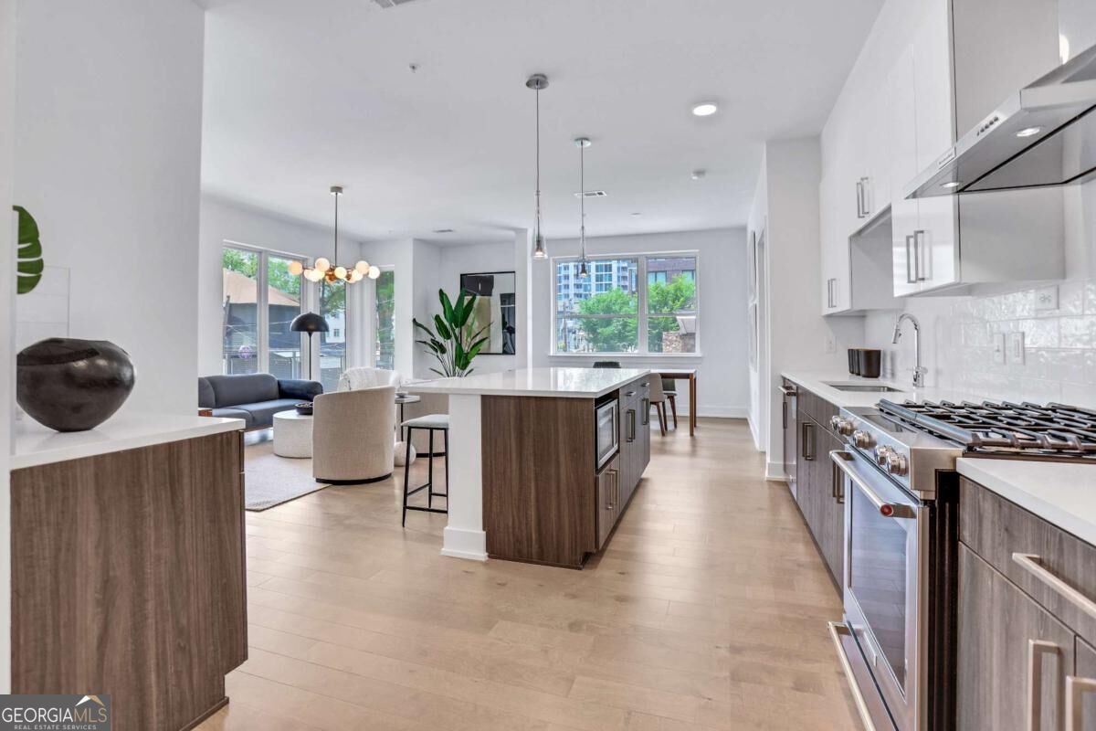 775 Juniper ST NE 101