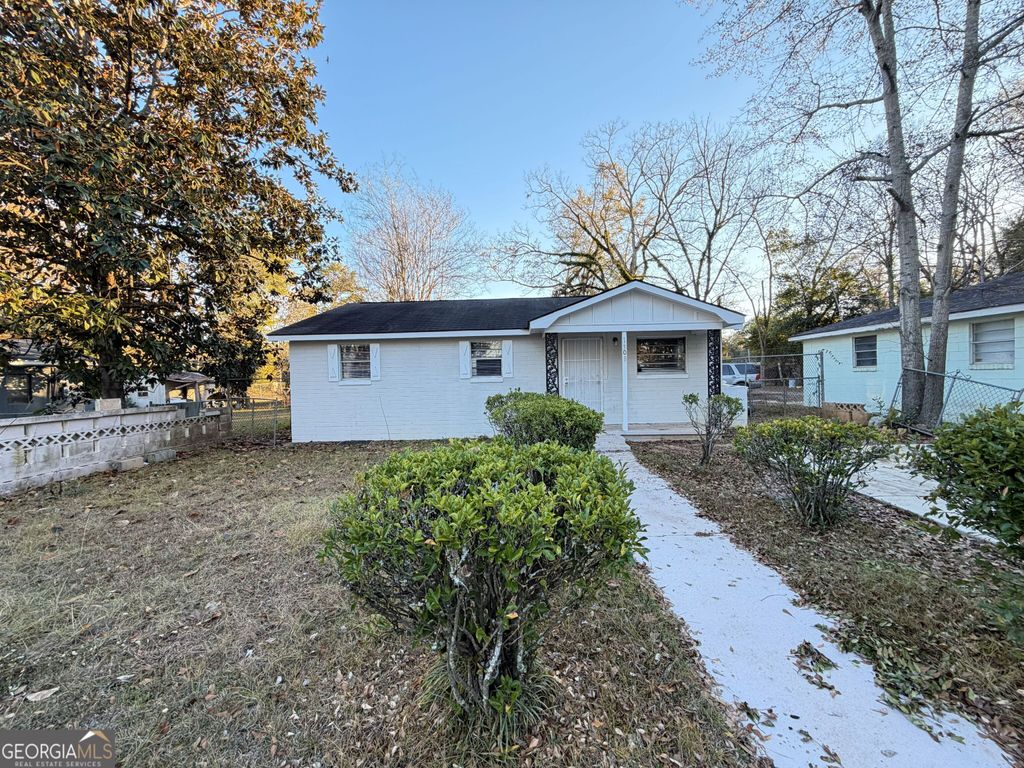 Photo of 1308 E Roosevelt Avenue, Albany, GA 31705 (MLS # 10661535)