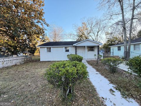 1308 E Roosevelt AVE Albany GA 31705