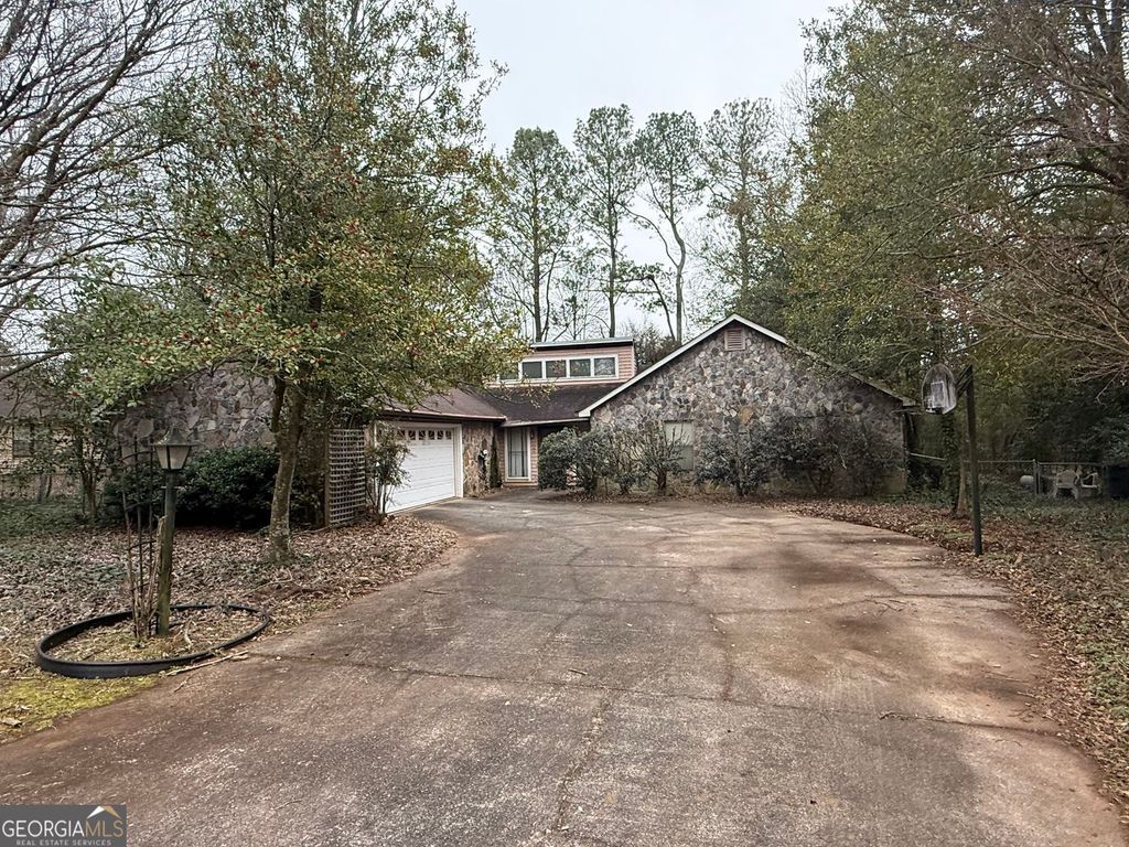 Photo of 2277 Macby Court, Marietta, GA 30066 (MLS # 10668116)