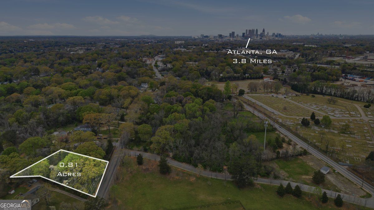 2011 SE Browns Mill RD SE