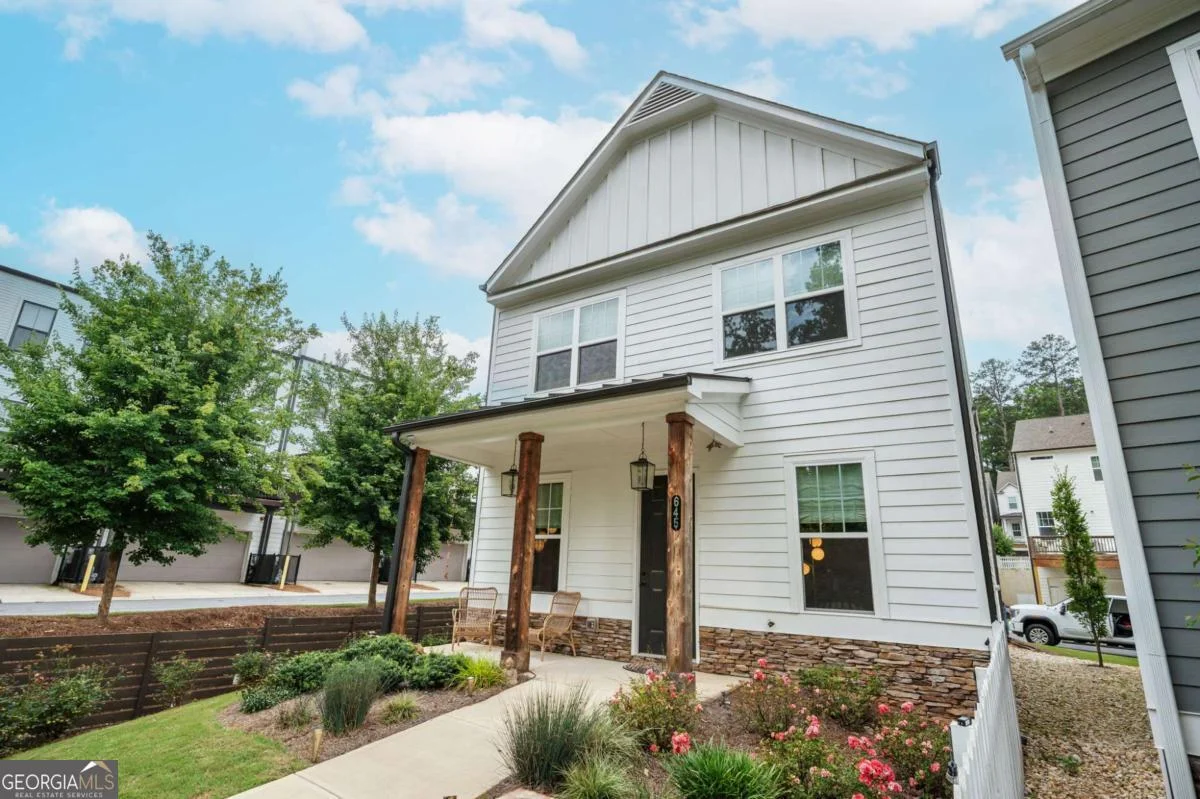 645 Everett Lane