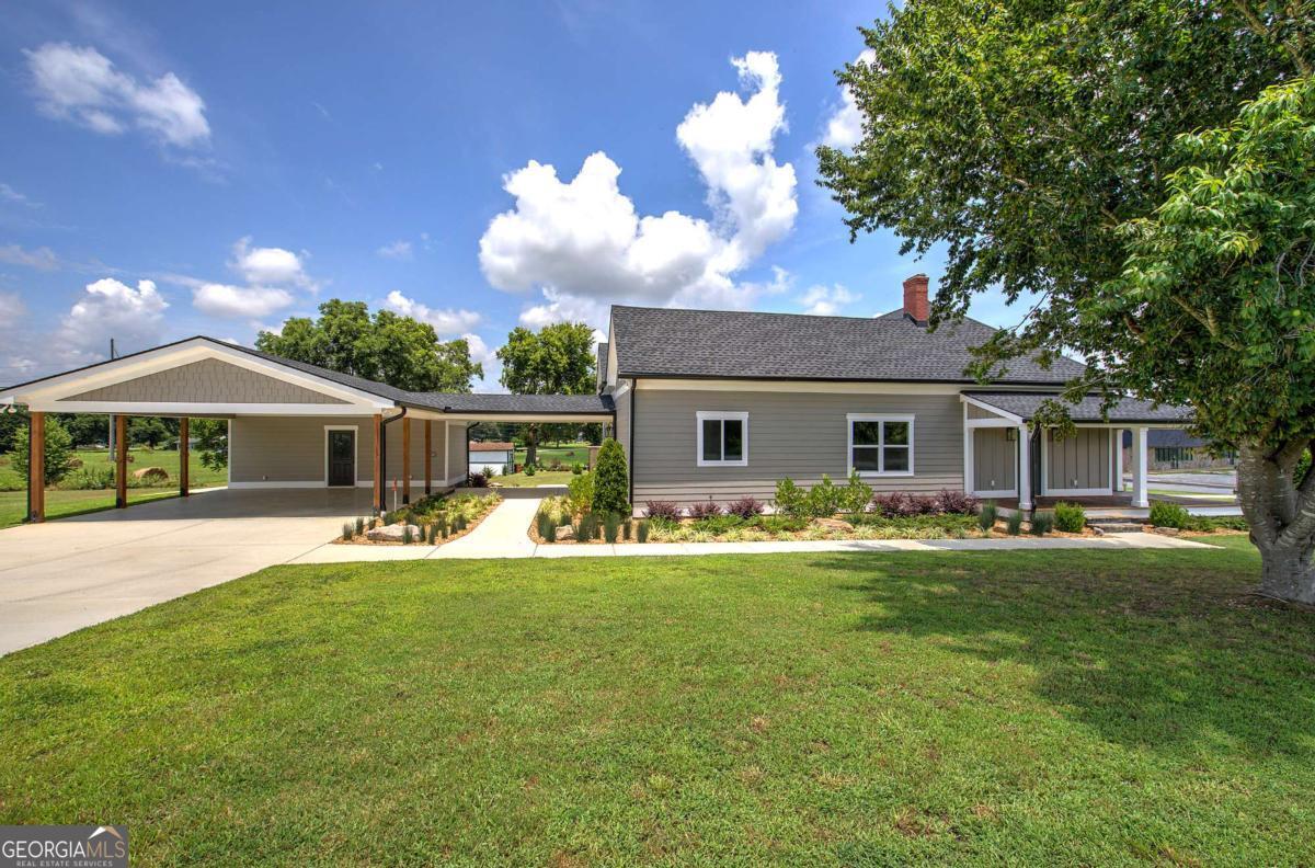 2822 Old State Highway 113