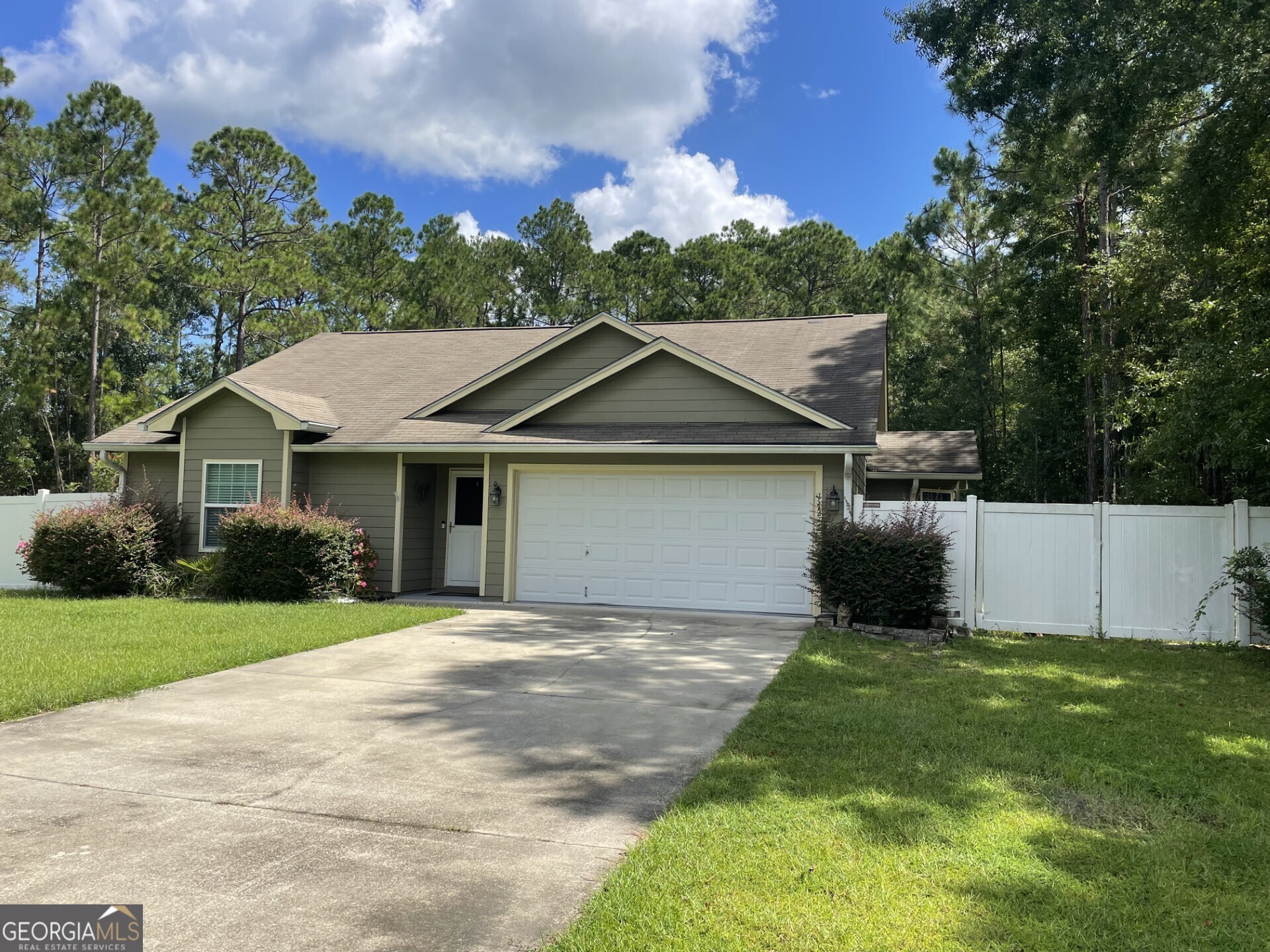 Welcome home! This perfect move in home is ready for new owners! Over an acre, private cul-de-sac, private fenced back yard with shed! All new flooring, all appliances, eat in kitchen. Tons of cabinets/counter tops (soft close drawers). Move right in and enjoy!