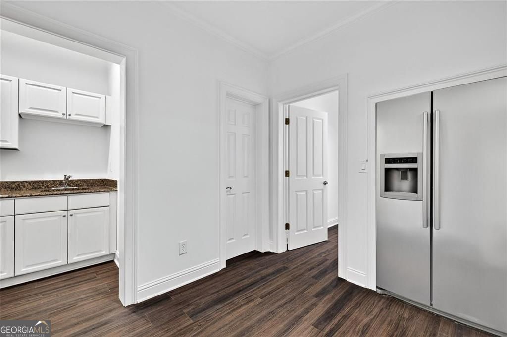 Decatur, Georgia 30033, United States, 5 Bedrooms Bedrooms, ,5 BathroomsBathrooms,Residential,Active,241838