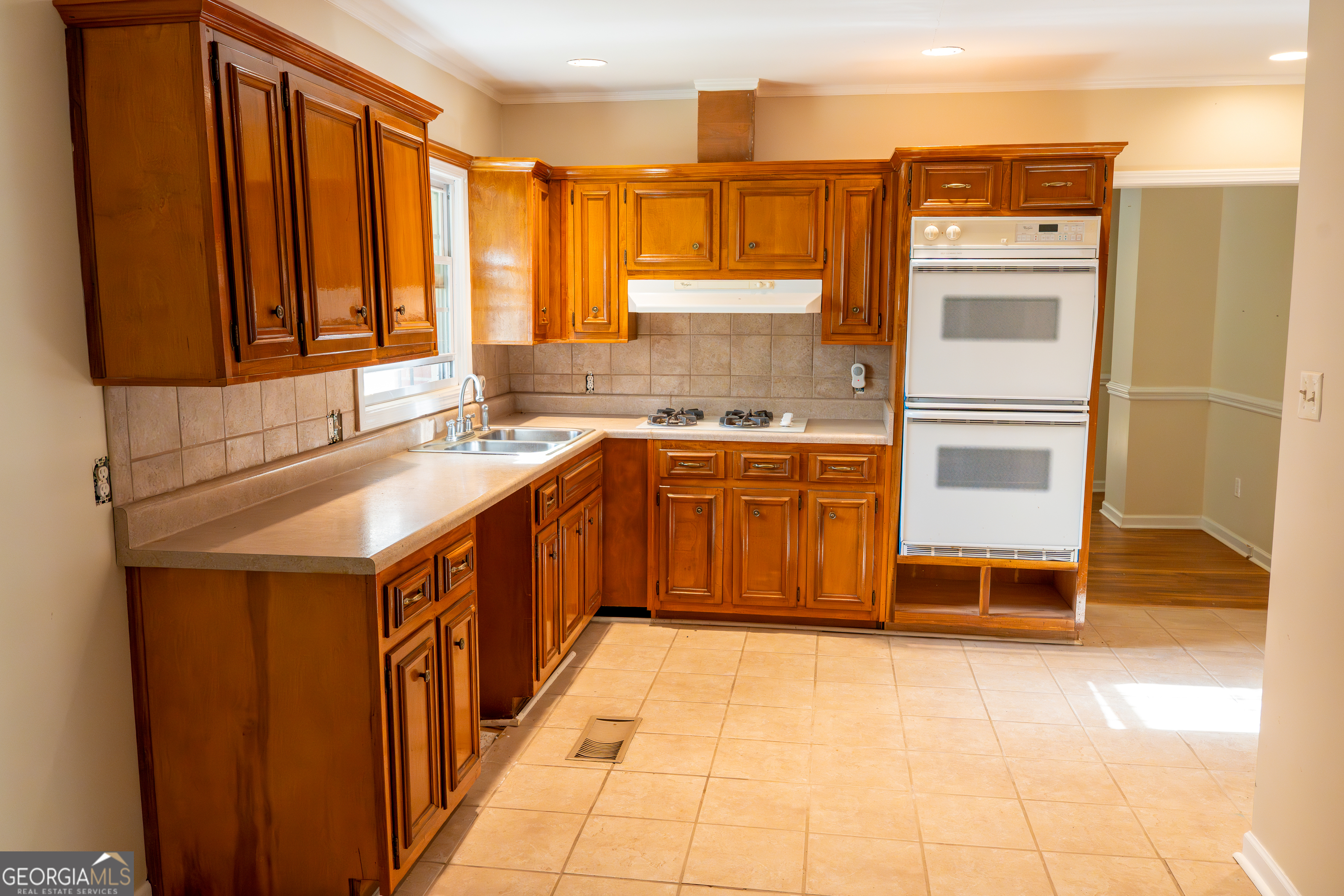 2197 Rosewood RD