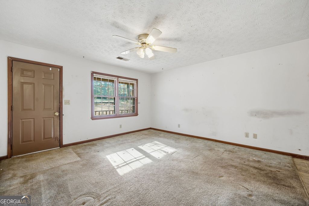 Photo of 850 King Drive SE, Conyers, GA 30094 (MLS # 10658567)