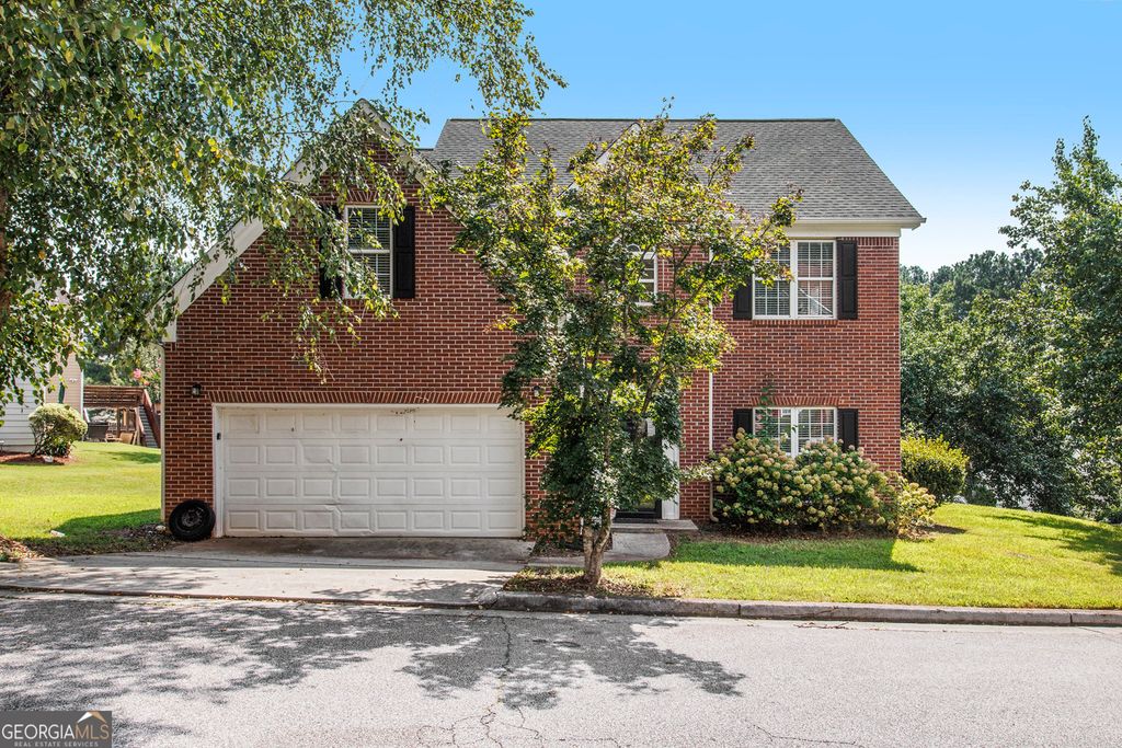 Photo of 5035 Villas Terrace, Stone Mountain, GA 30088 (MLS # 10699716)