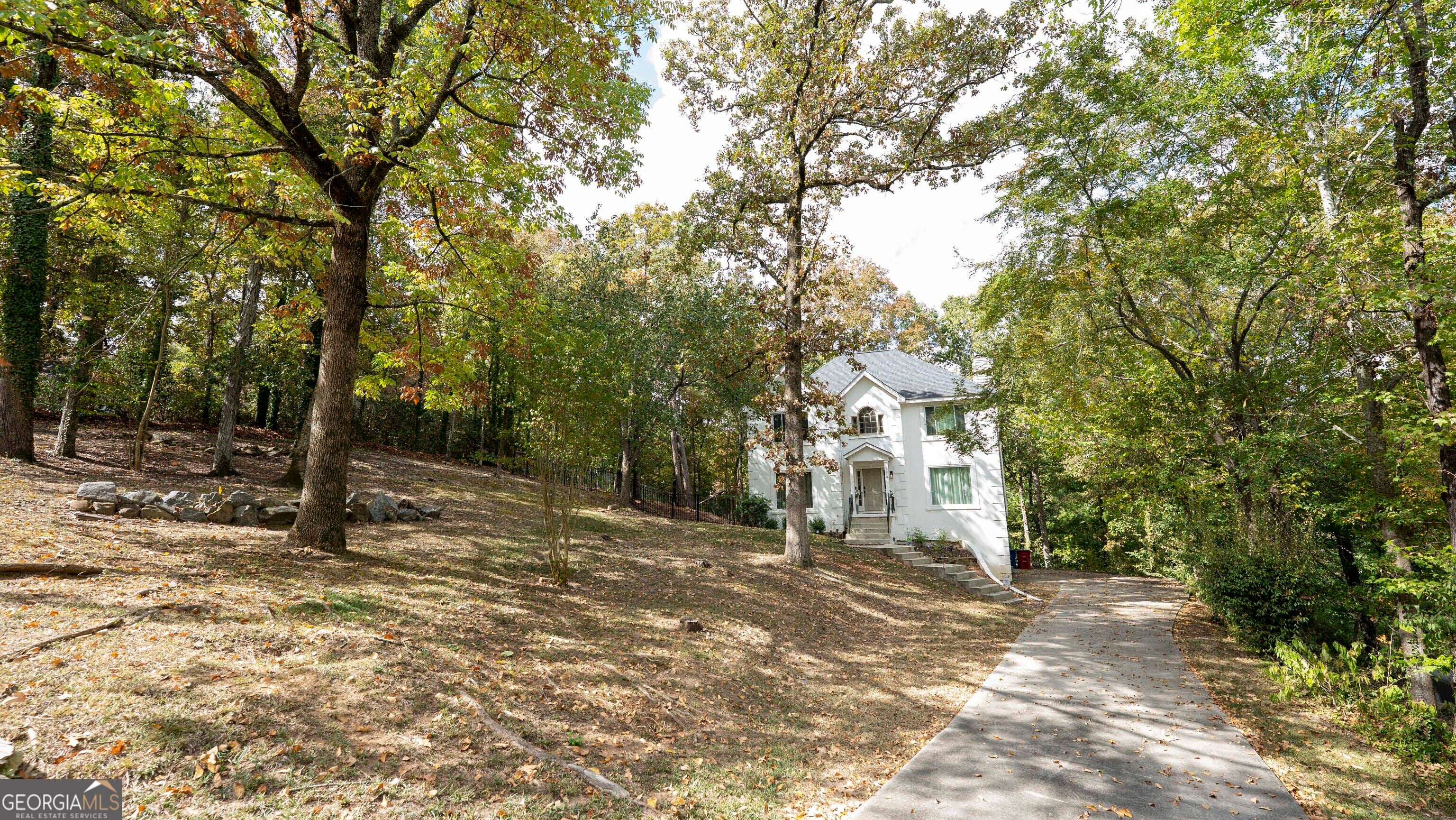119 Huntington PL