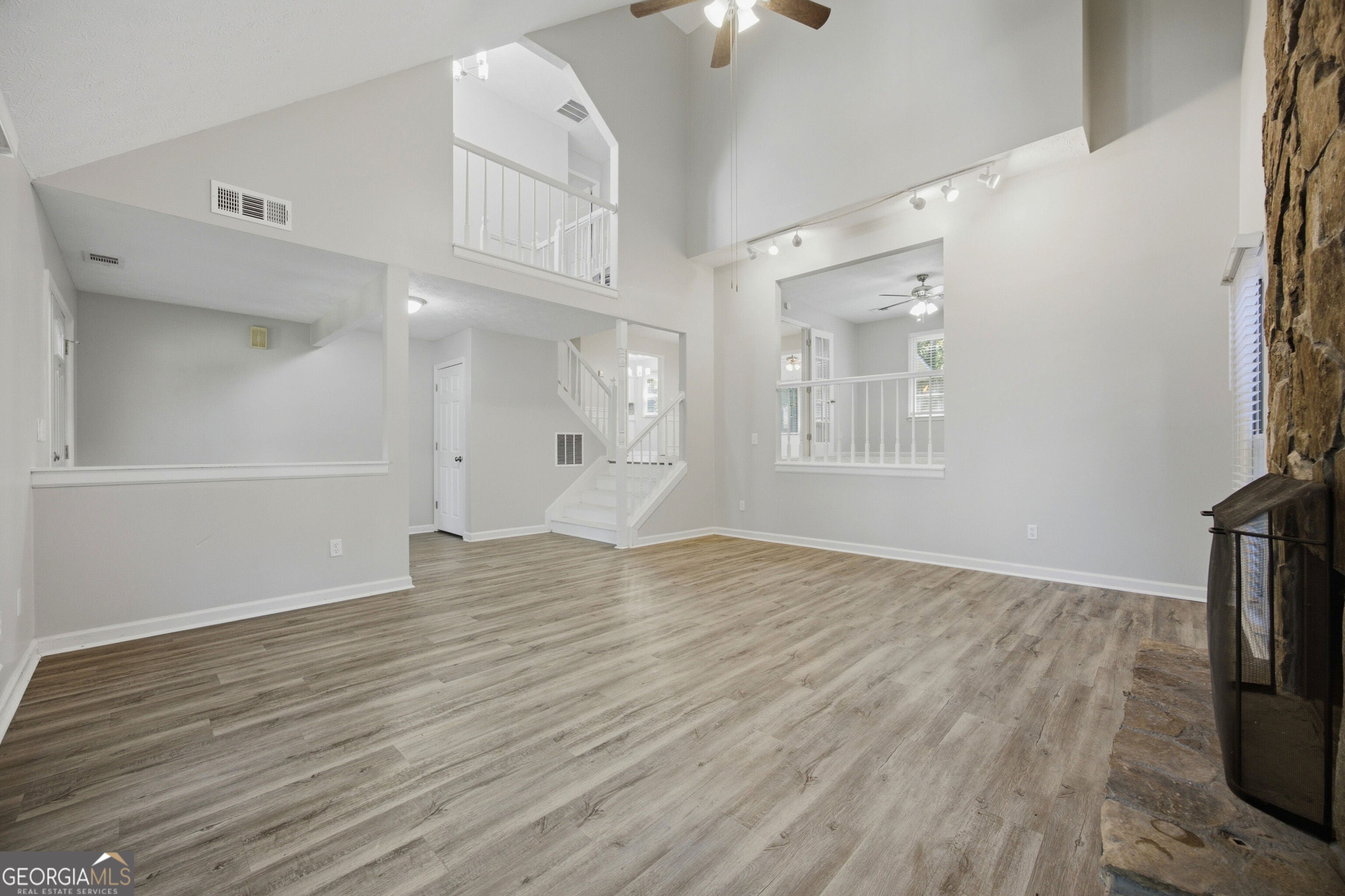 1055 Wellers CT