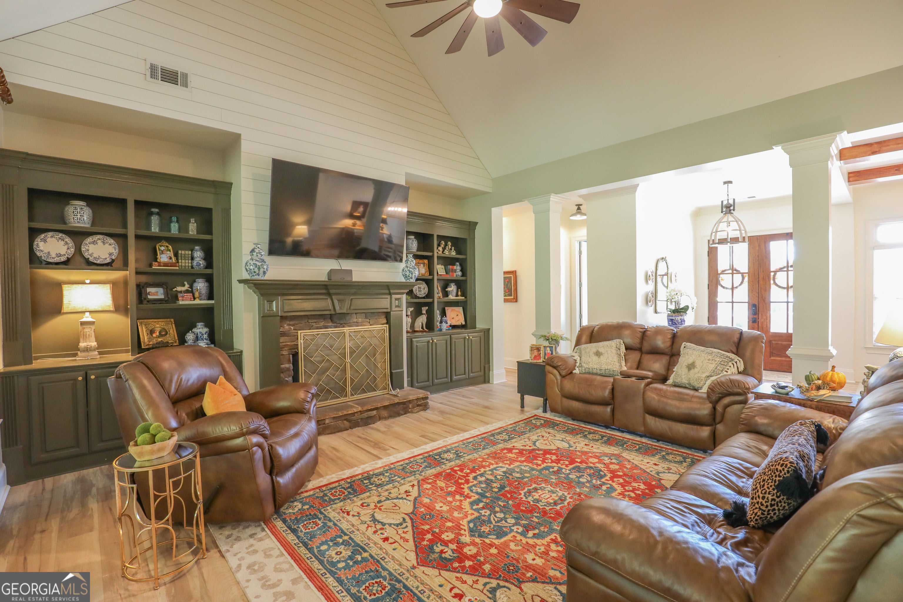 211 Arbor WAY