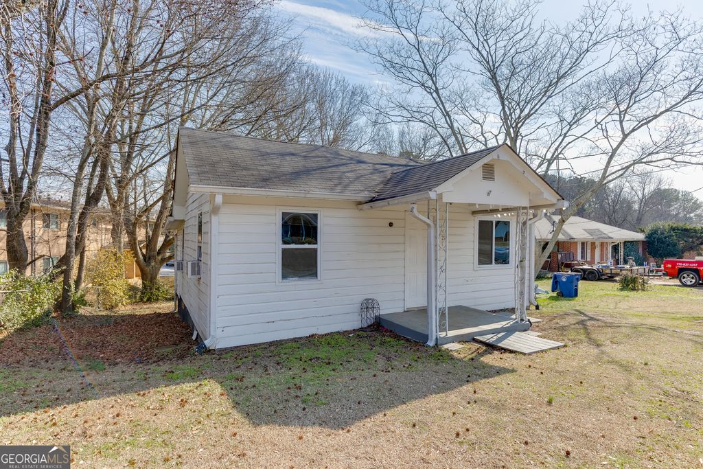 Photo of 211 Stone Mountain Street, Lawrenceville, GA 30046 (MLS # 10683570)