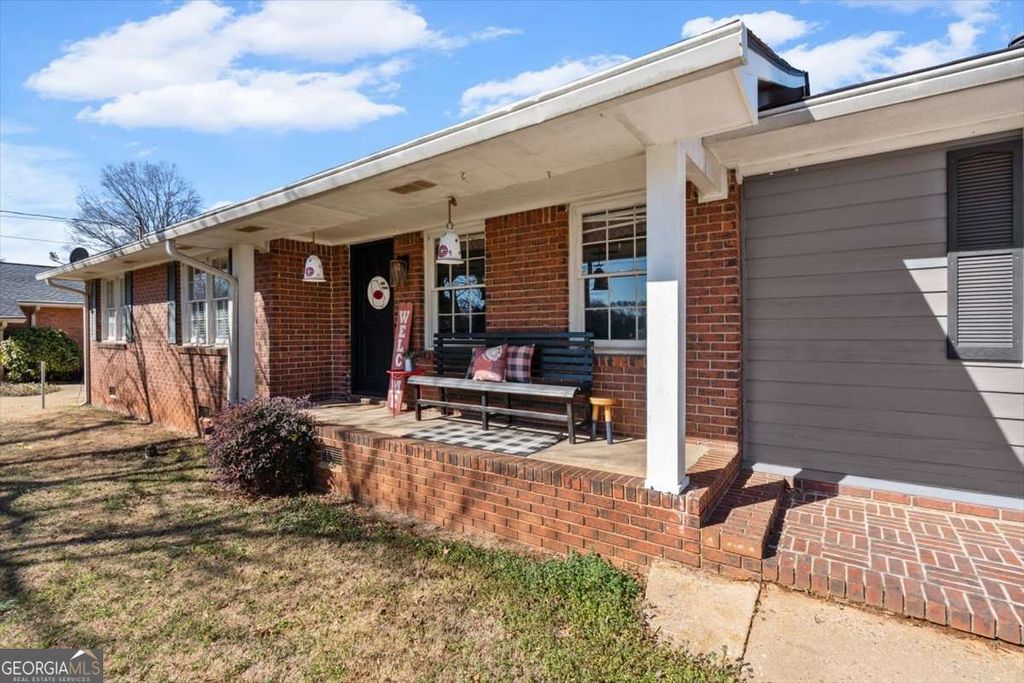 Photo of 213 Cook Street, Cartersville, GA 30120 (MLS # 10736827)