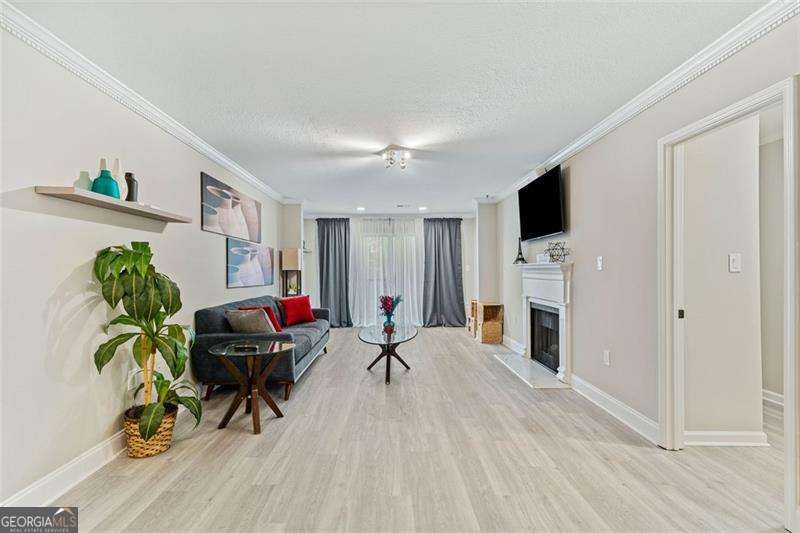 LENOX HEIGHTS - Residential