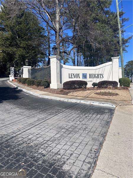 LENOX HEIGHTS - Residential