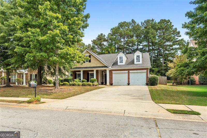 560 Golden Meadow DR