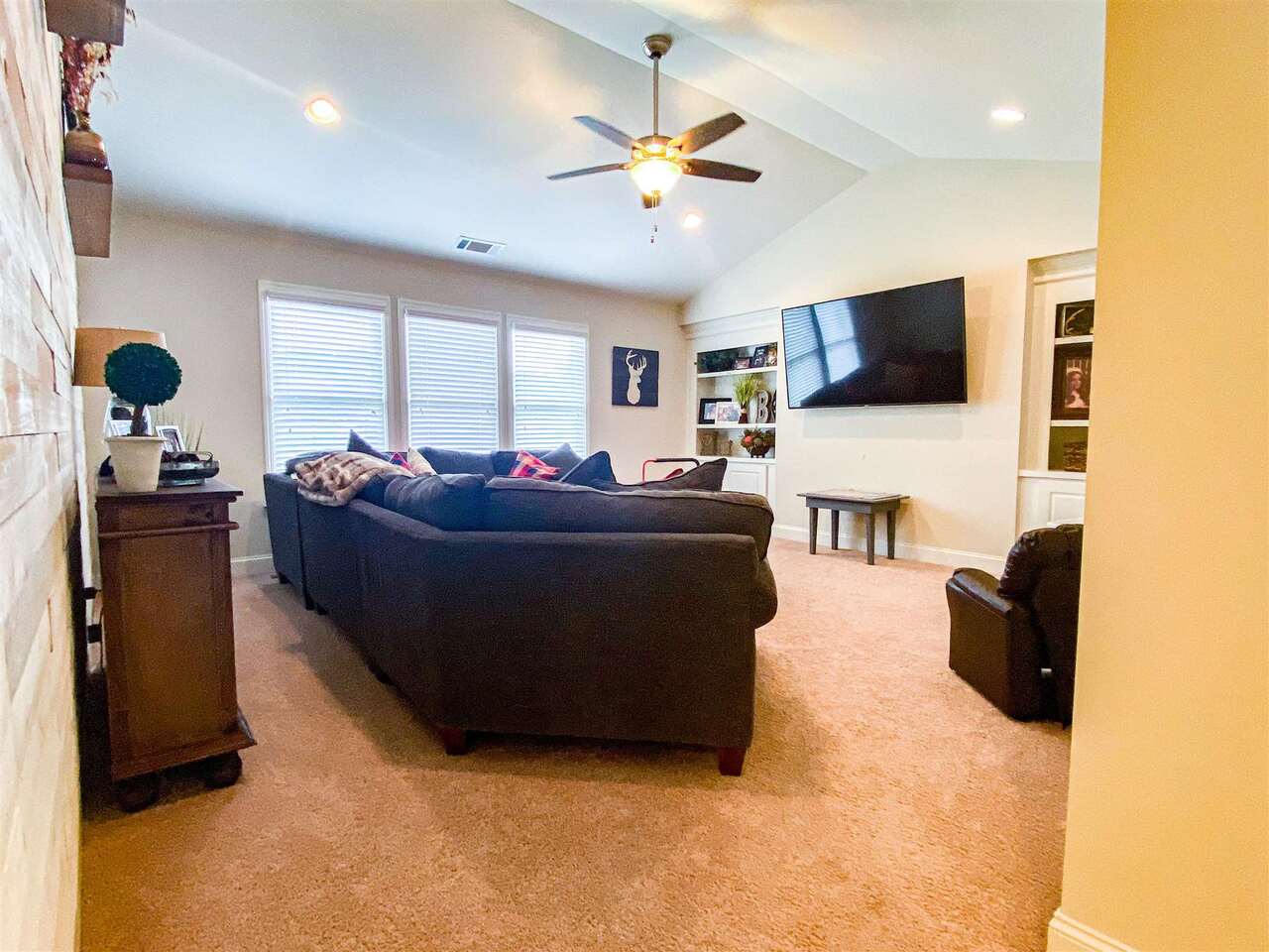 Sterling On The Lake - Residential