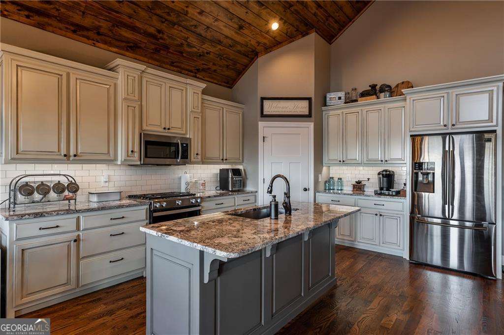 504 Ivy Log Heights RD