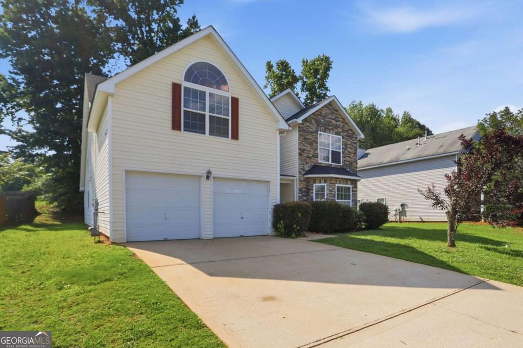Photo of 2003 Reflective Waters Road, Villa Rica, GA 30180 (MLS # 10810960)