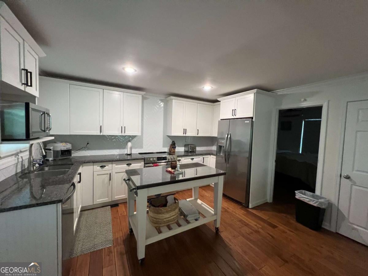 9010 B-1 Prestige LN 1