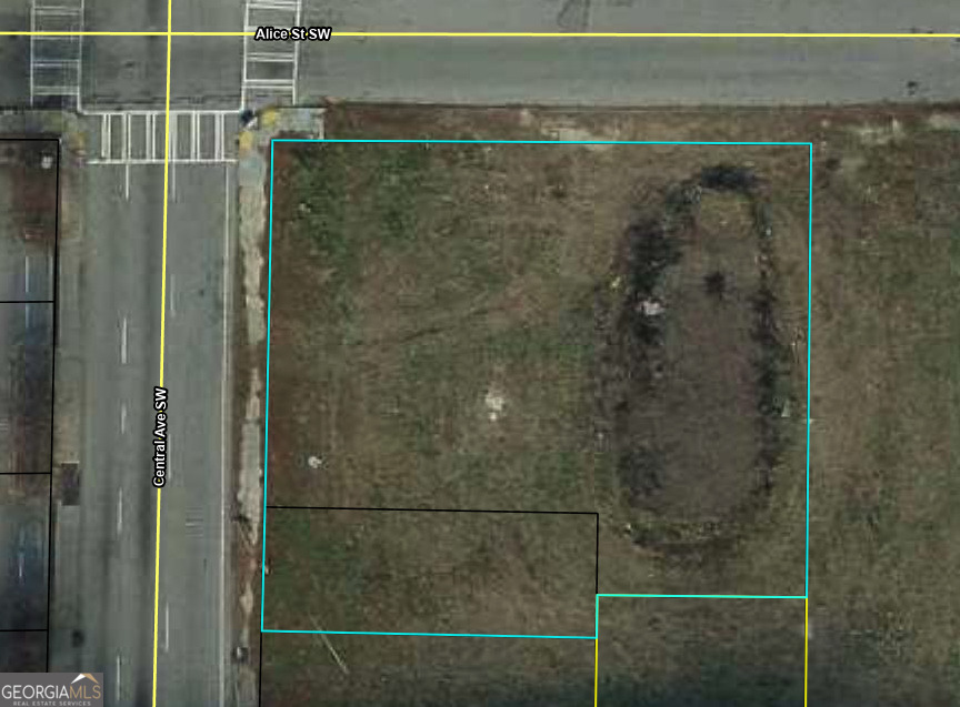 Rare find in the city of Atlanta. 0.331 acres on the corner of Central Ave and Alice Street. Zoned SPI-18 SA2 (Fulton Mixed-Use Subarea) allowing for a variety of commercial uses. Amazing opportunity to take advantage of within city limits and close proximity to everything Atlanta has to offer!