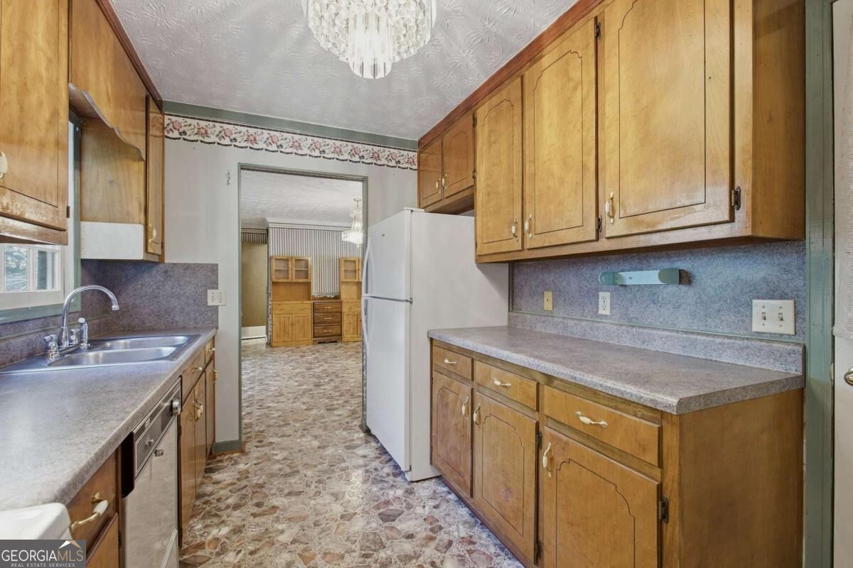 41 Green Forest PKWY