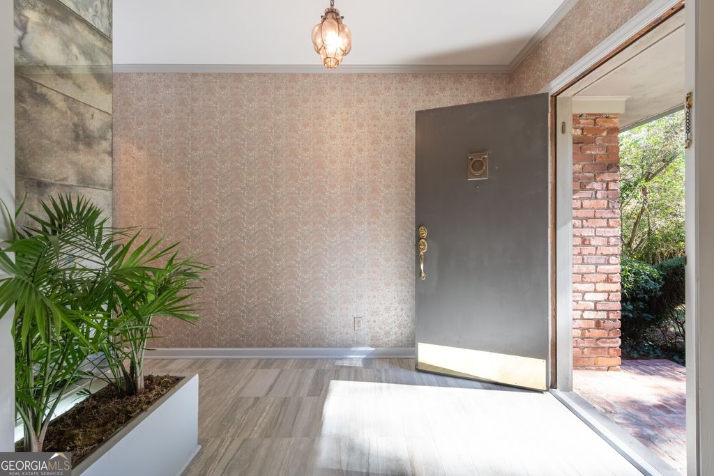 Photo of 3144 E Wood Valley Road NW, Atlanta, GA 30327 (MLS # 10629673)
