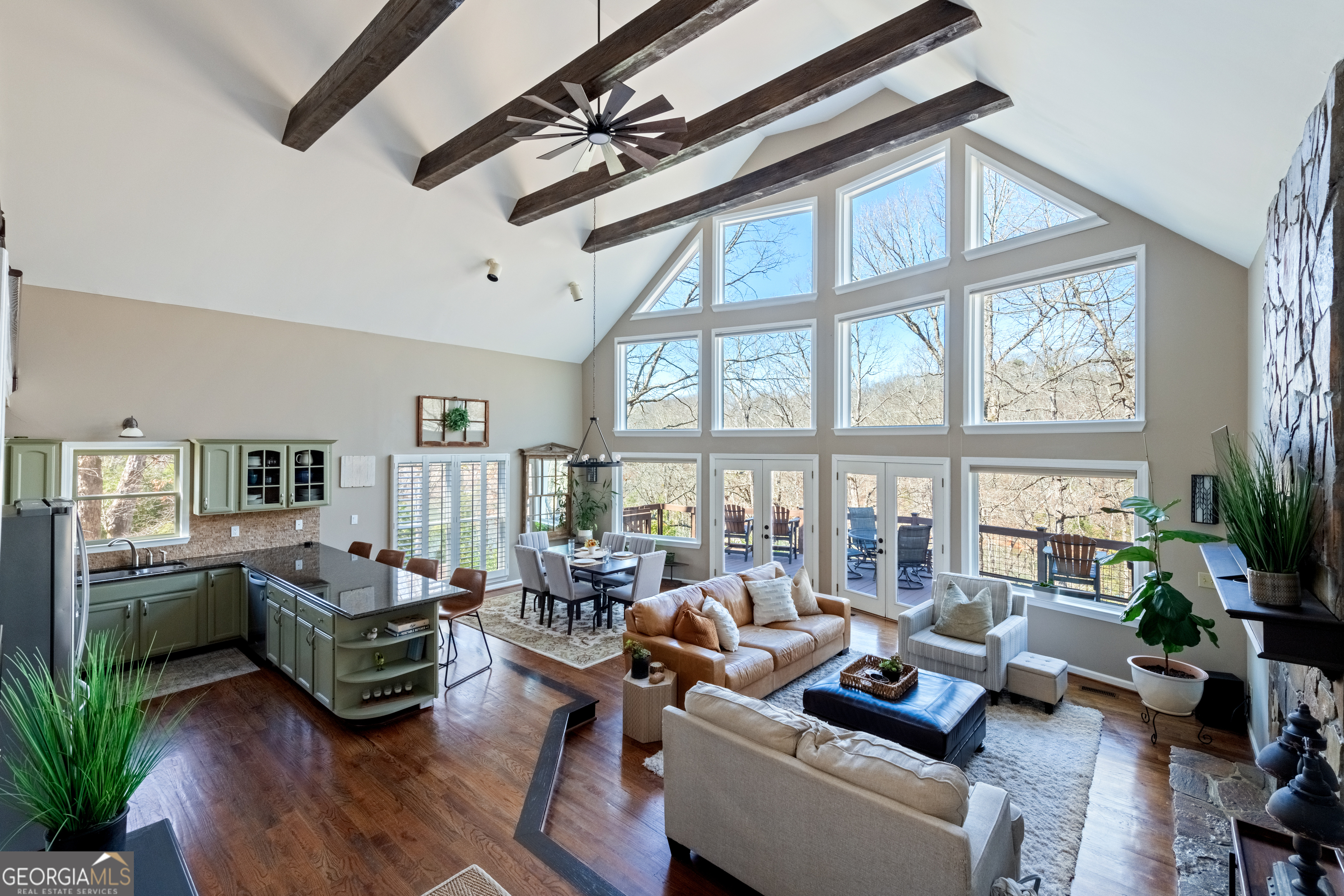 3685 Cameron CIR
