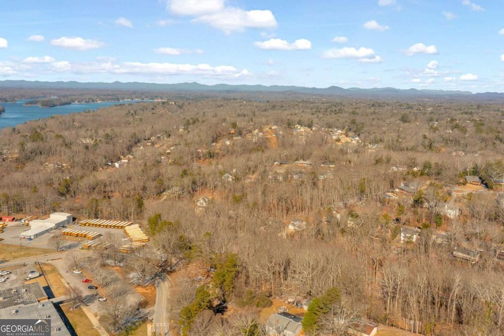 Photo of 841 Dixon Drive, Gainesville, GA 30501 (MLS # 10681347)