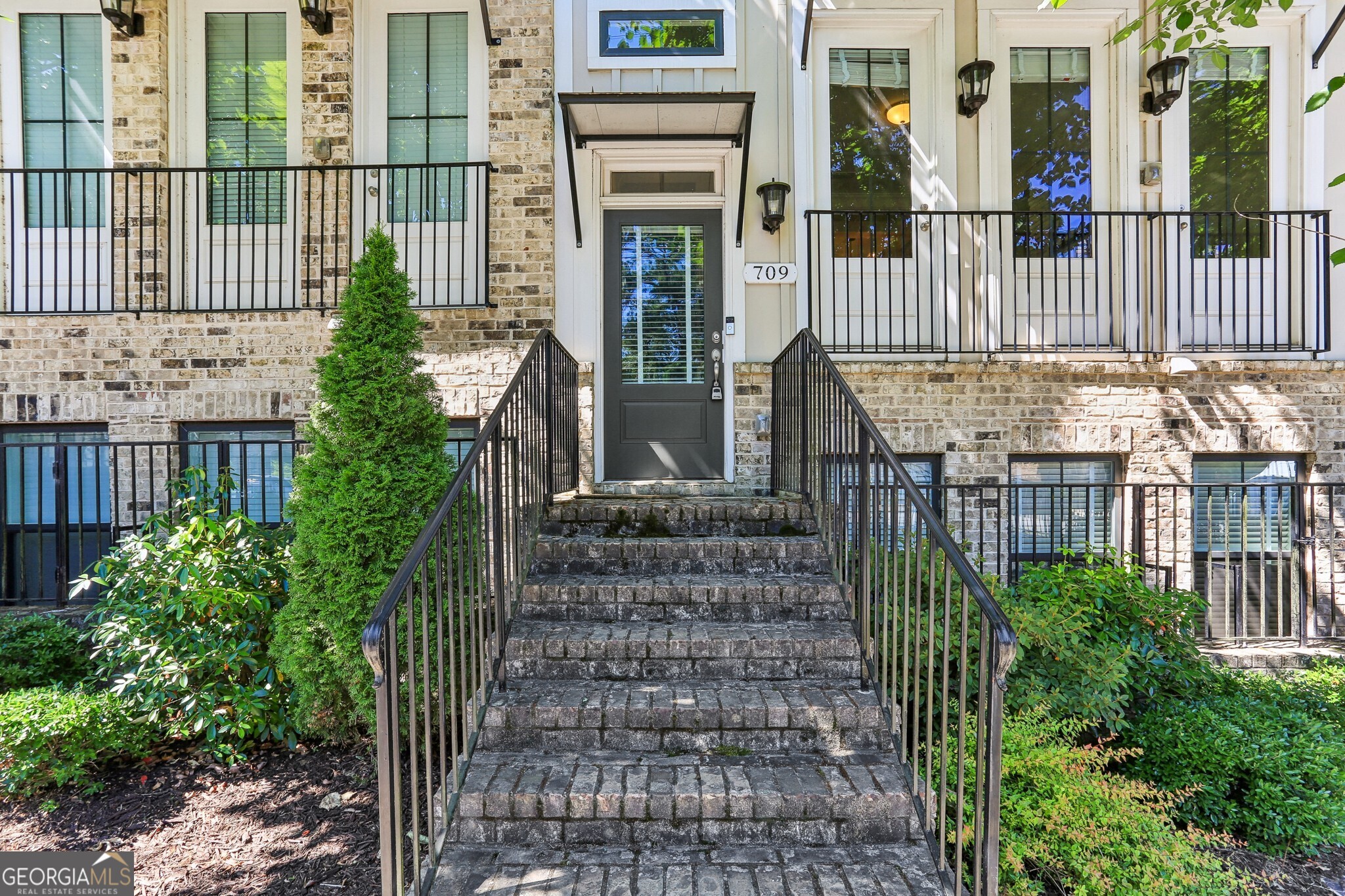 View Atlanta, GA 30324 townhome