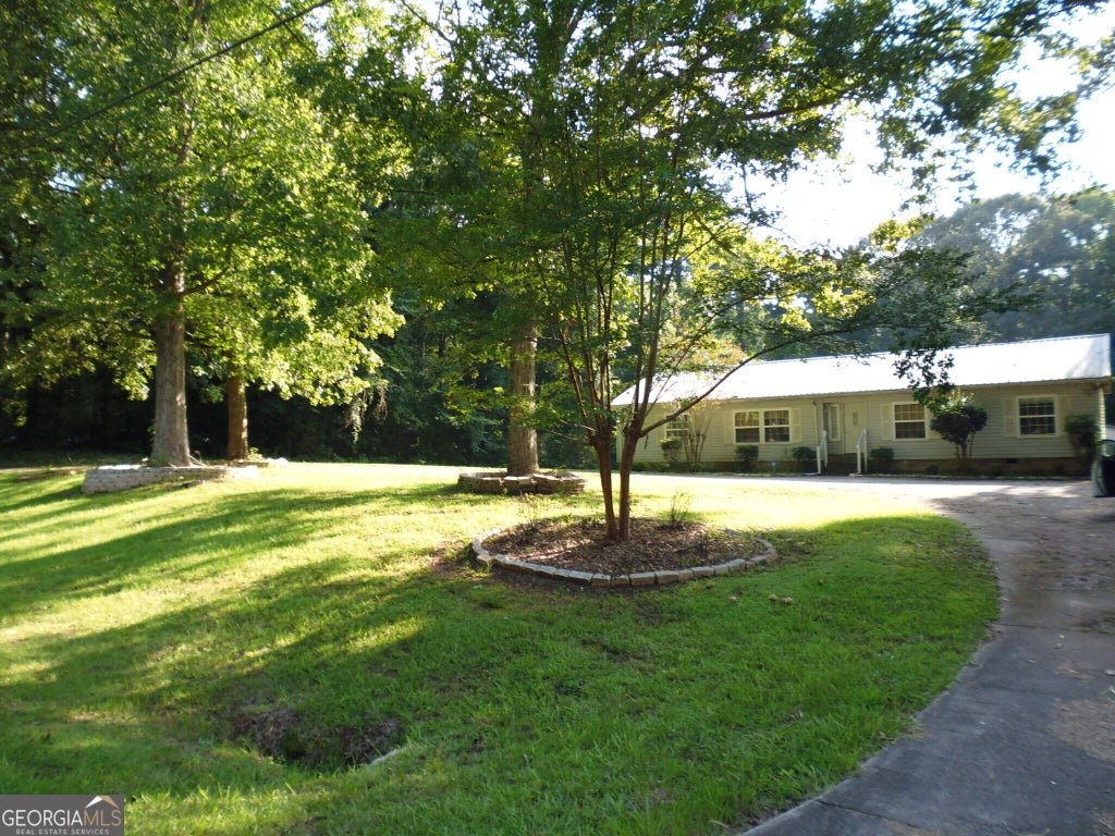 Photo of 1217 Vaughn Road, Griffin, GA 30223 (MLS # 10848883)